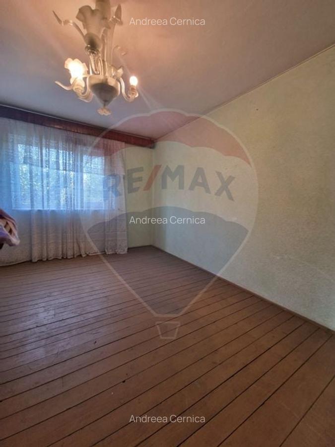 Casa de vanzare P+1 Mihail Kogalniceanu teren 524 mp Jud Constanta - 2