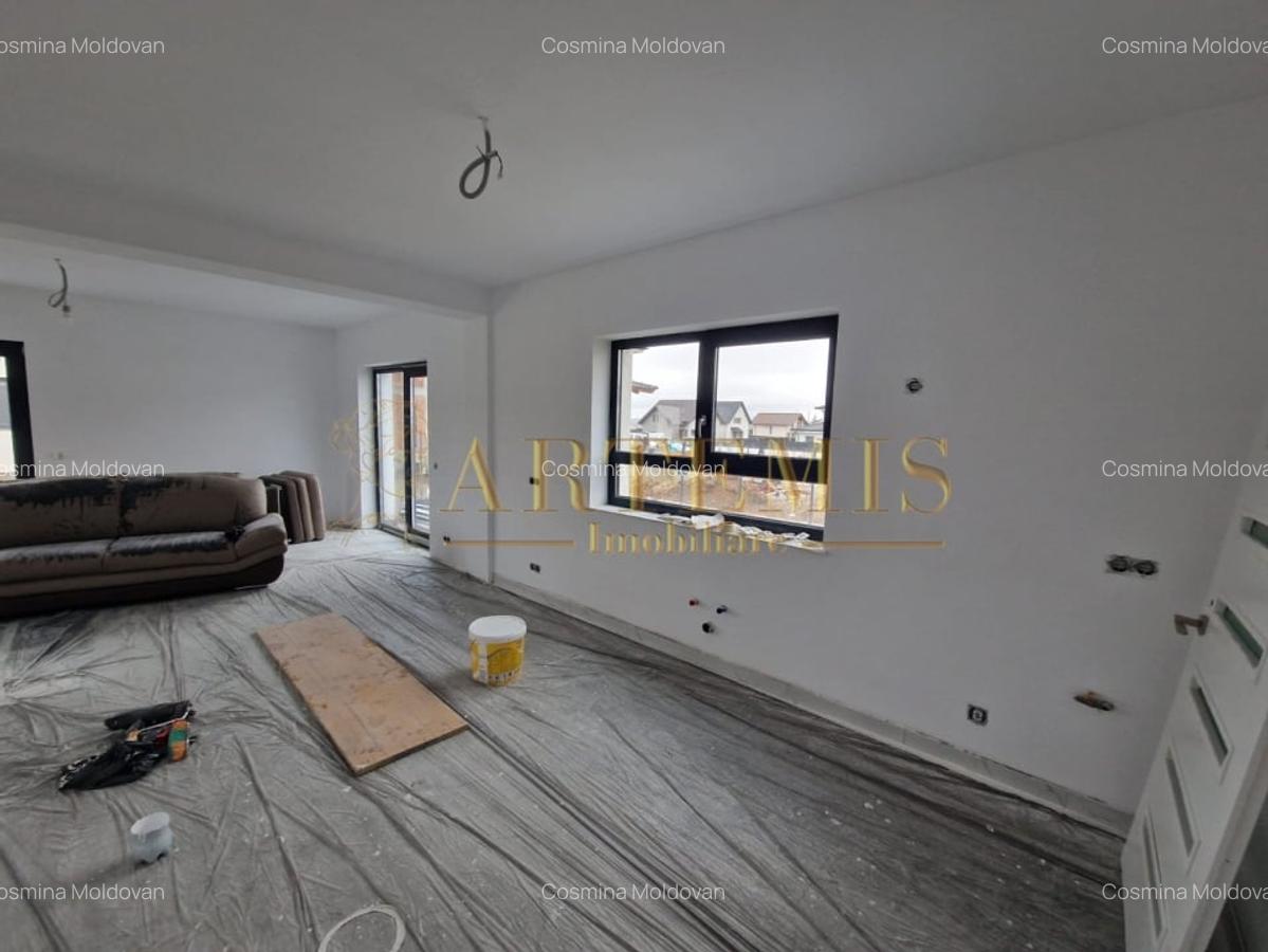 Casa individuala, decomandata, 5 camere,  180 mp., teren 500 mp., zona Subcetate - 2