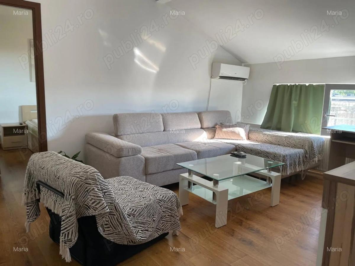 Inchiriez apartament 3 camere, zona Tipografilor - Take Ionescu, mansarda - 1