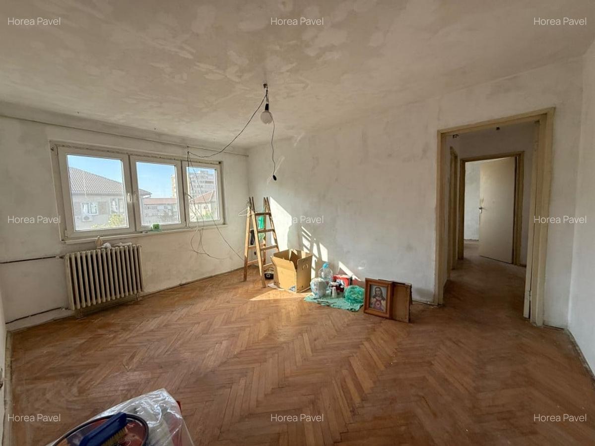 Apartament cu 3 camere semidecomandat în Dacia - 1