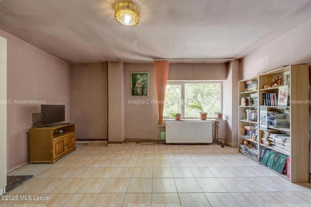 Vanzare imobil 11 camere, intrare Parc Carol - 16