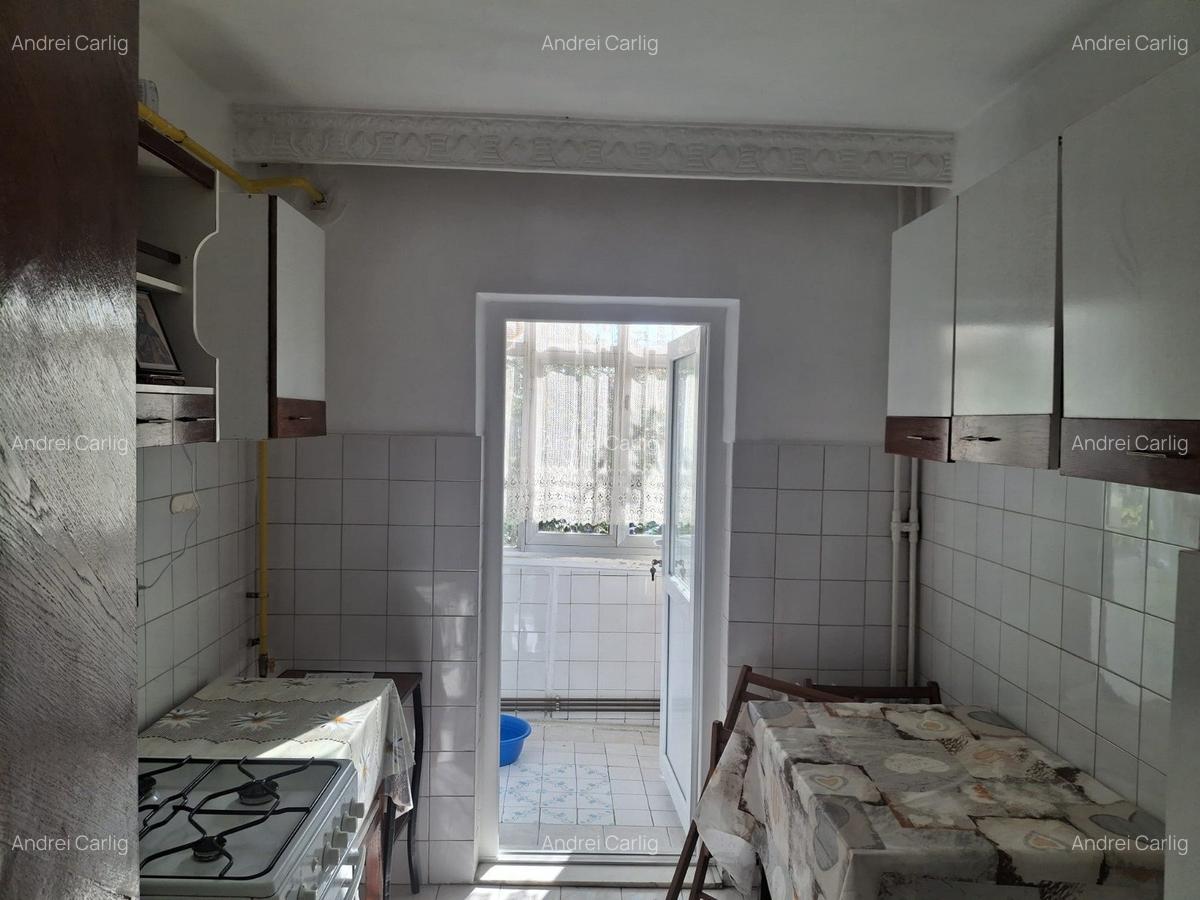 Apartament 2 camere decomandat Canta - 9