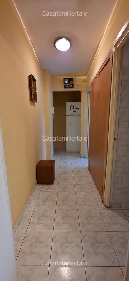 Etaj 1 Zona Dacia - liber + boxa - 7