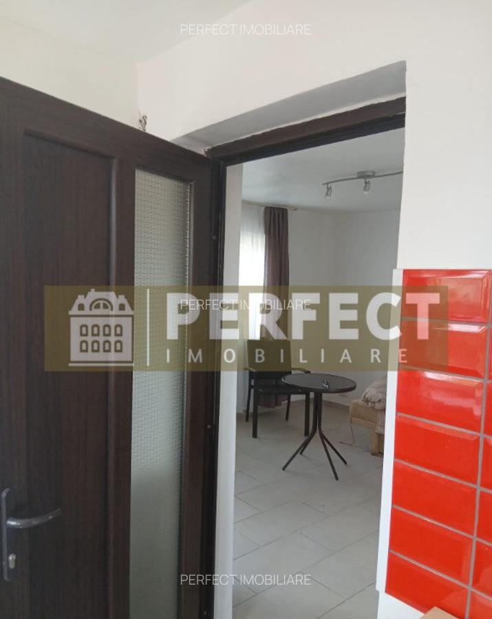 Casa la 10 km de Ploiesti la doar ??63.000 euro ! - 7