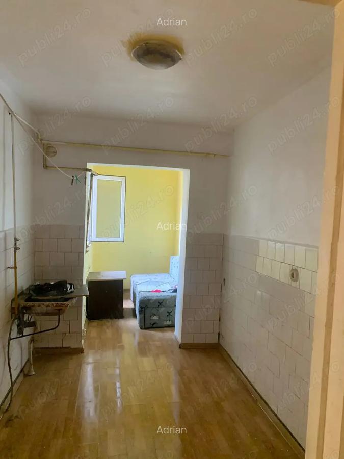 Apartament 2 camere, bl. 38, 8 Martie Petrila - 2