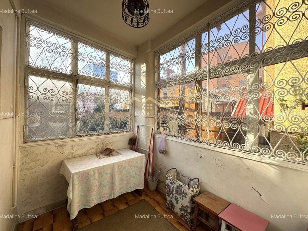 Vila cu 6 camere *310mp*  + Garaj // Primăverii - 41