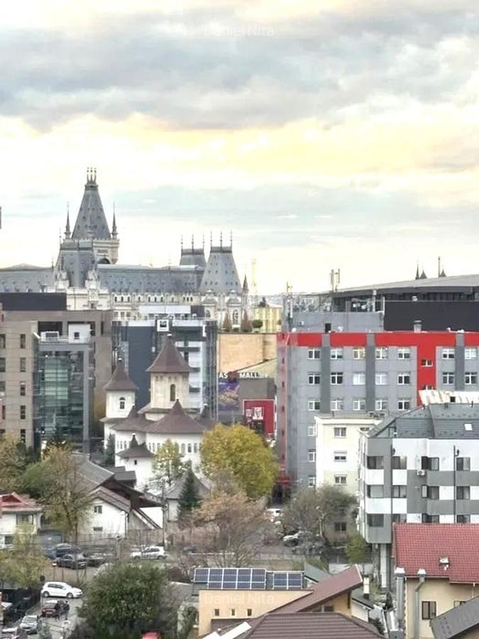 Centru Civic- apartament 3 camere - 1