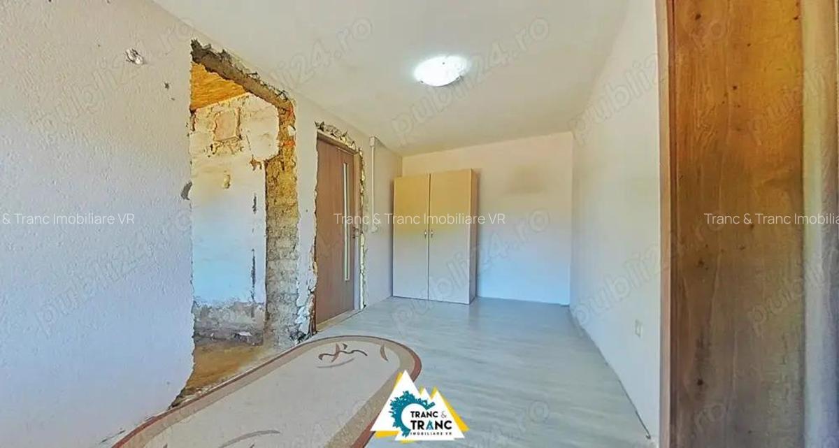 Casa spa?ioasa cu 3 camere in comuna Vladimirescu aproape de Arad - 8