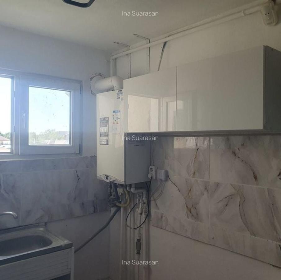 De vanzare Apartamet 2 camere, Eroii Revolutiei, sector 4 - 8