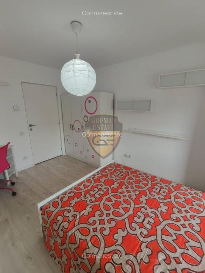 Stadion 3 Camere 90 mp Parcare Delfinariu City Park Mall Tabcarie, Bloc an 2000 - 6