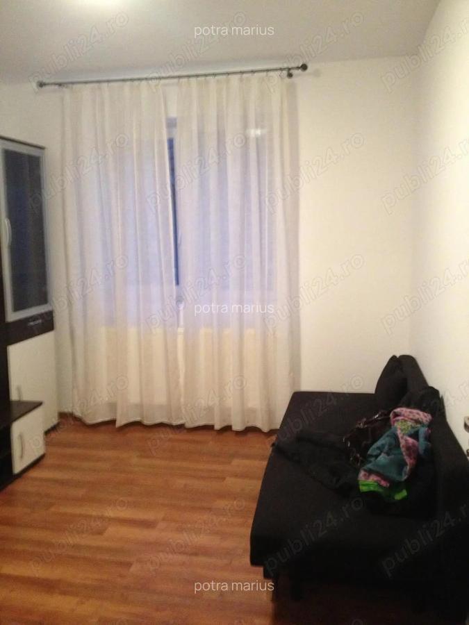 Inchiriez apartament 3 camere Floresti - 7