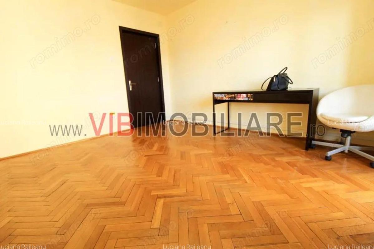 Decebal - Bld. Decebal - 115 mp - 4 balcoane - vedere bulevard - 3