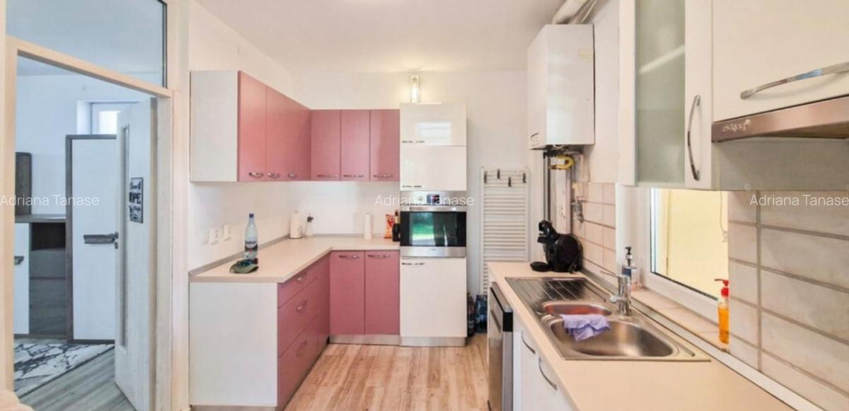 Casa cu 4 camere, terasa acoperita, curte de 700 mp, zona - 3