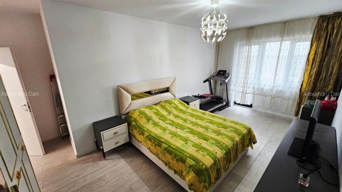 Apartament modern cu 4 camere, decomandat, in zona Piata Presei Libere - 14