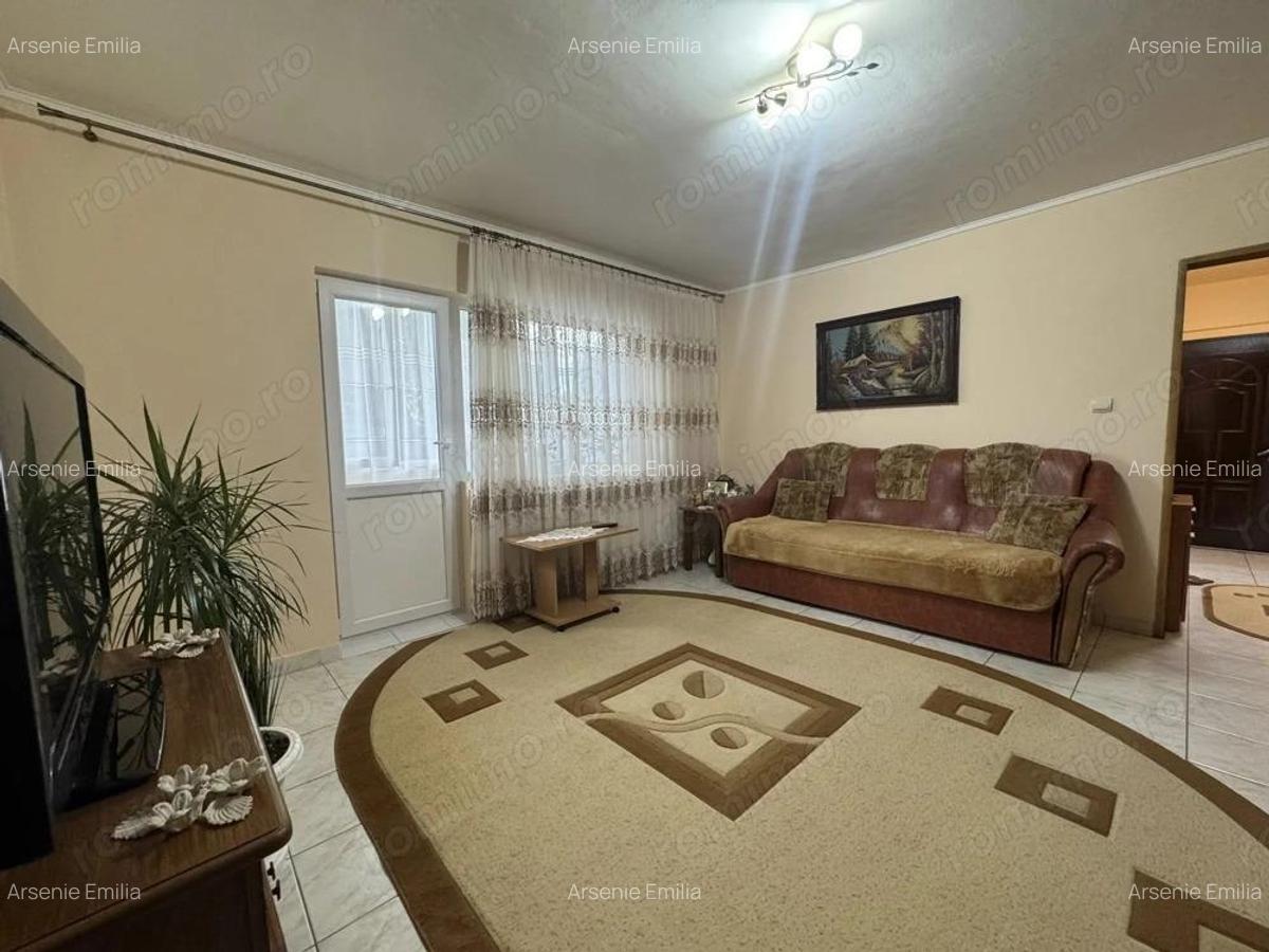 Apartament 2 camere | zona Soarelui- Aem | - 1