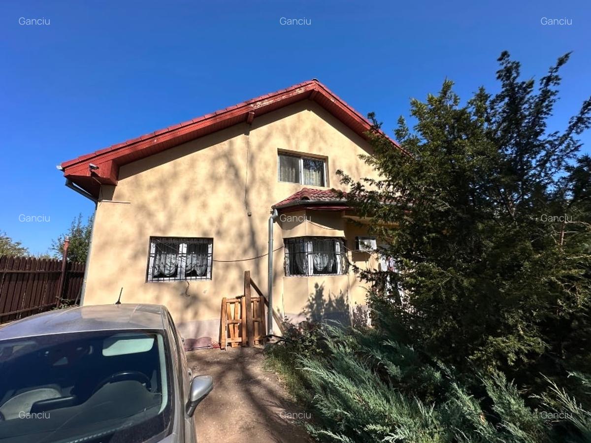 Casa cu teren 1000mp - 1