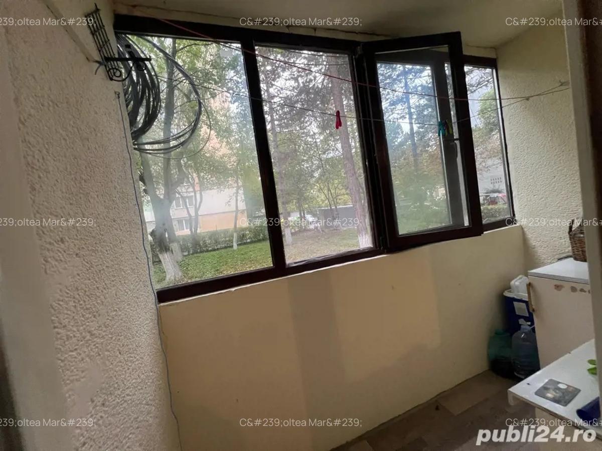 PF. vand apartament 3 camere - 4