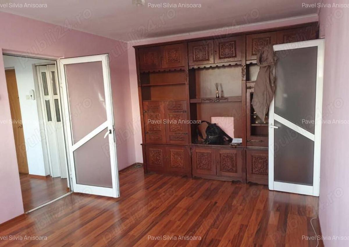 Apartament 2 camere, semidecomandat, Tiglina 1 - 3
