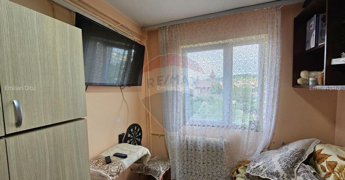 Garsoniera cu 1 camere in zona Burdujeni, Suceava - 11