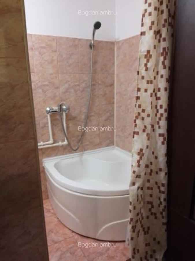 Casa 4 camere si terasa Centru - 4
