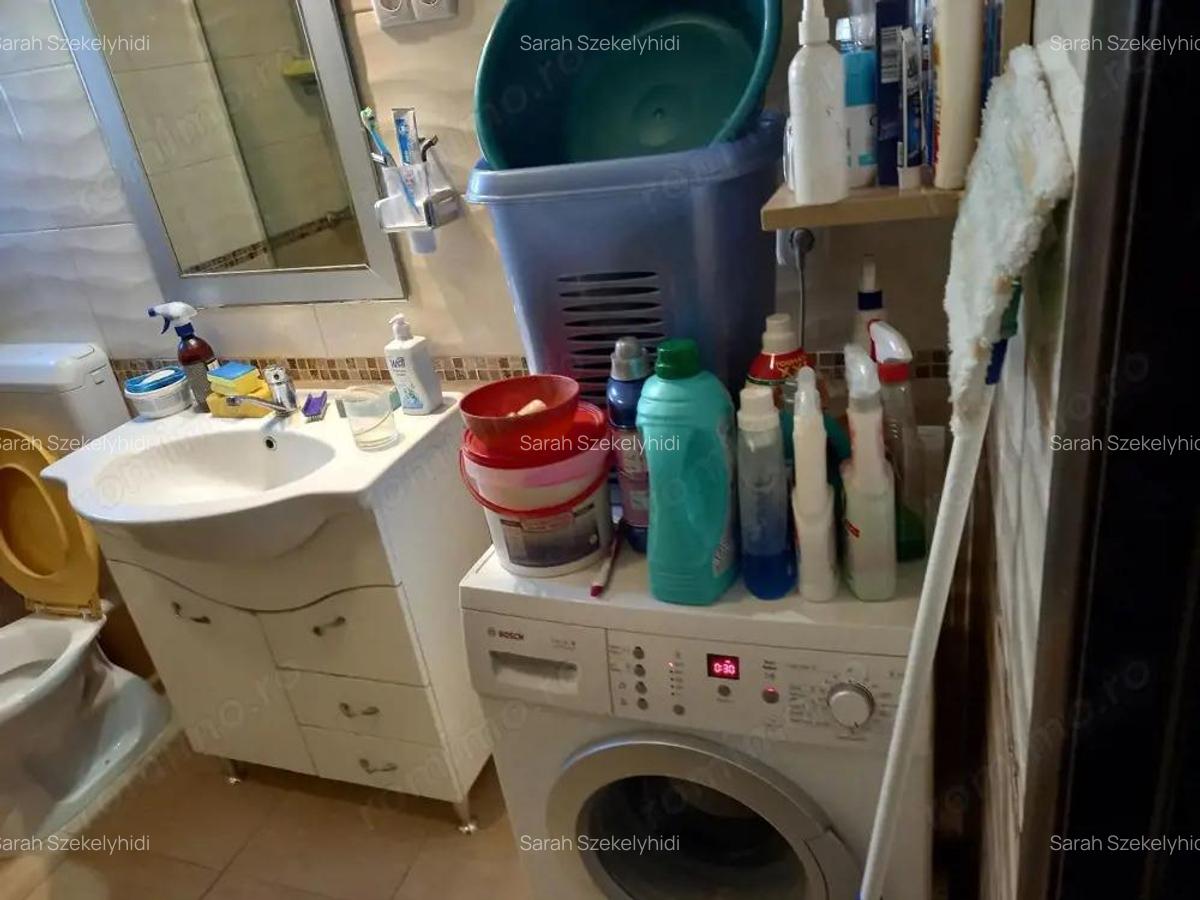 BRASADAS vinde casa in zona TITULESCU cu 5 camere si teren 350mp - 16