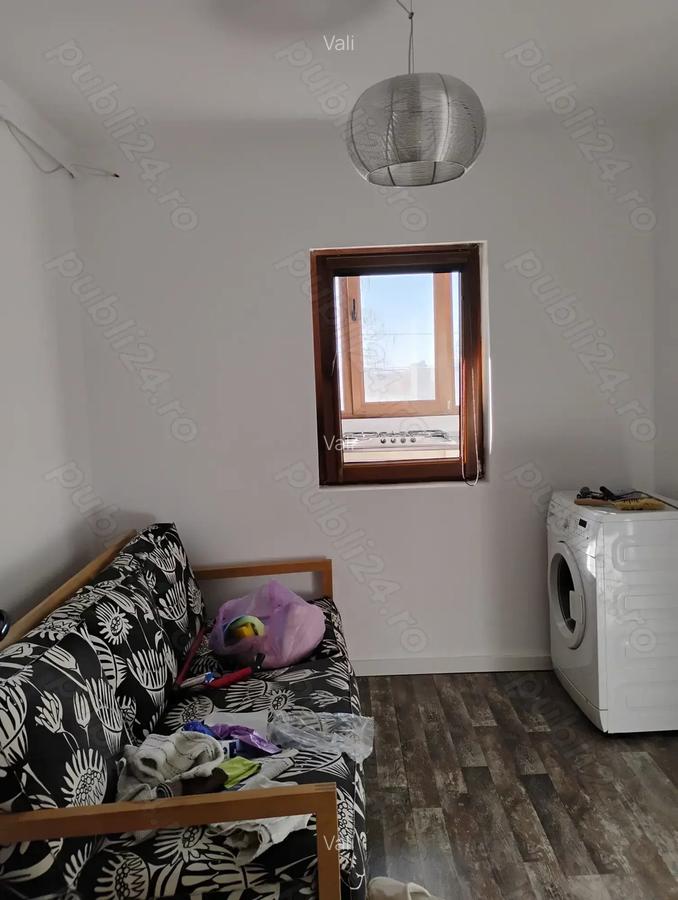Inchiriez apartament cu 2 camere decomandat etaj 1 - 3