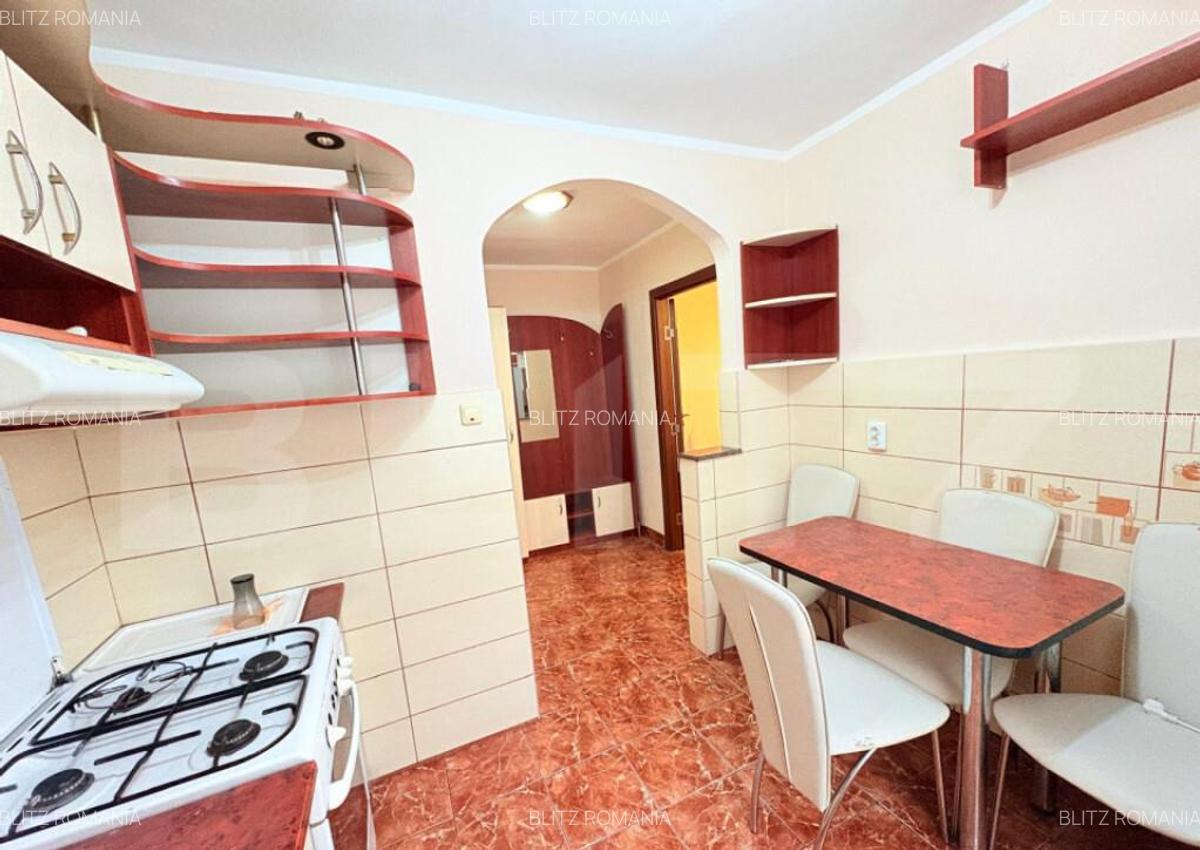 Apartament 2 camere, 40 mp, zona Carpa?i 1 - 2