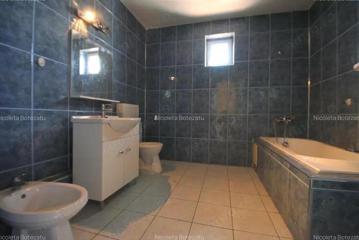 Casa cu o arhitectura deosebita si teren generos in zona Mehala - 24