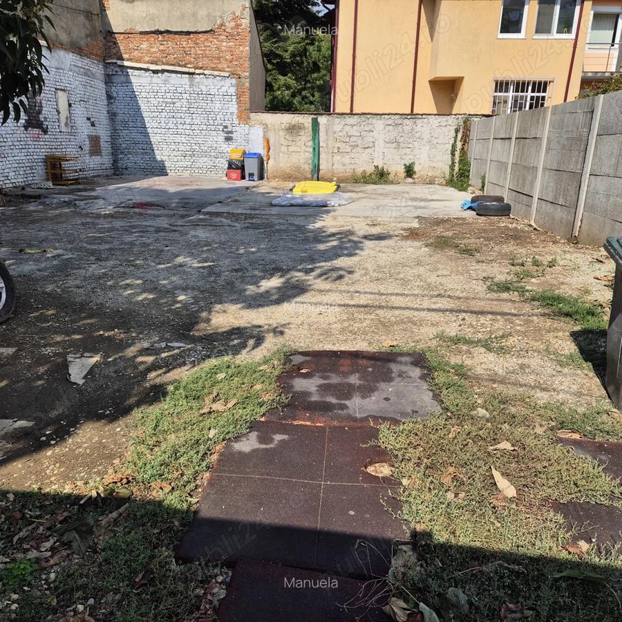 Inchiriez teren intravilan - 1 Inchiriez teren intravilan - 1