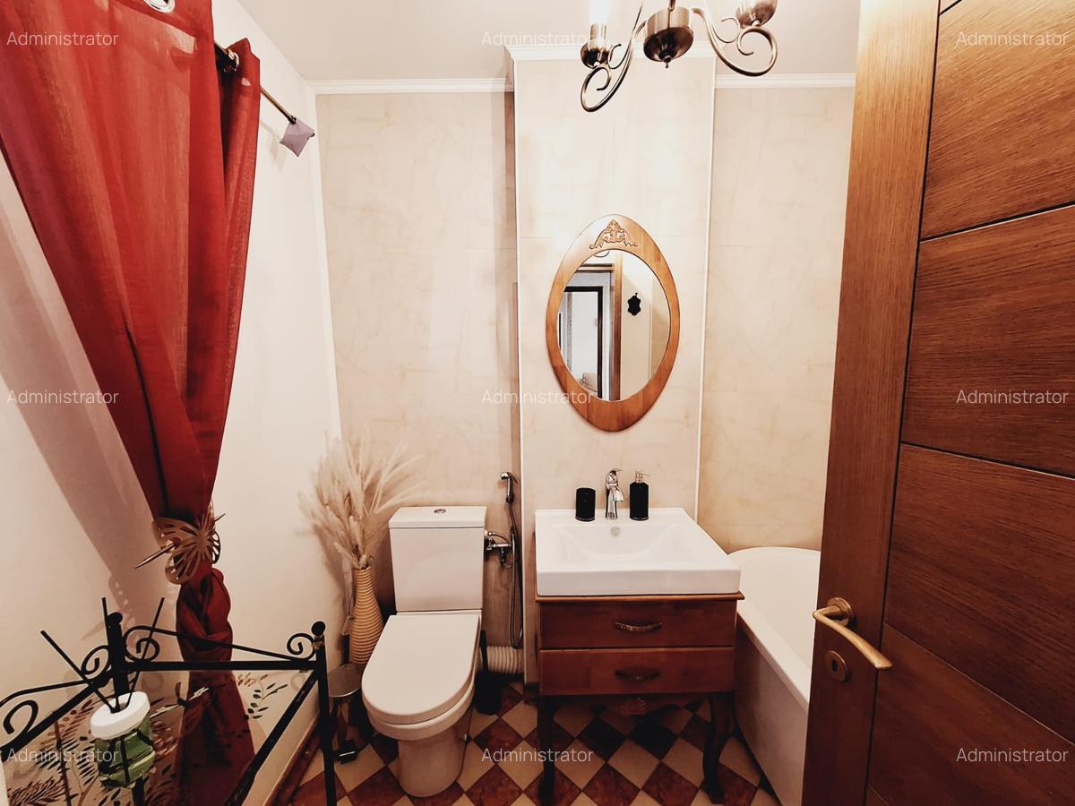 Apartament 3 camere+birou+garaj lângă metrou Ștefan cel Mare - 17 Apartament 3 camere+birou+garaj lângă metrou Ștefan cel Mare - 17