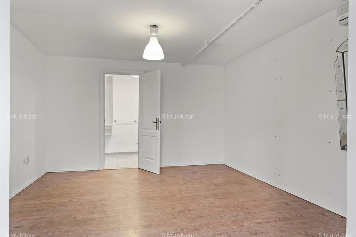 Vilă eleganta, suprafata utila 200 mp, teren 763 mp, Tărtășești - 27