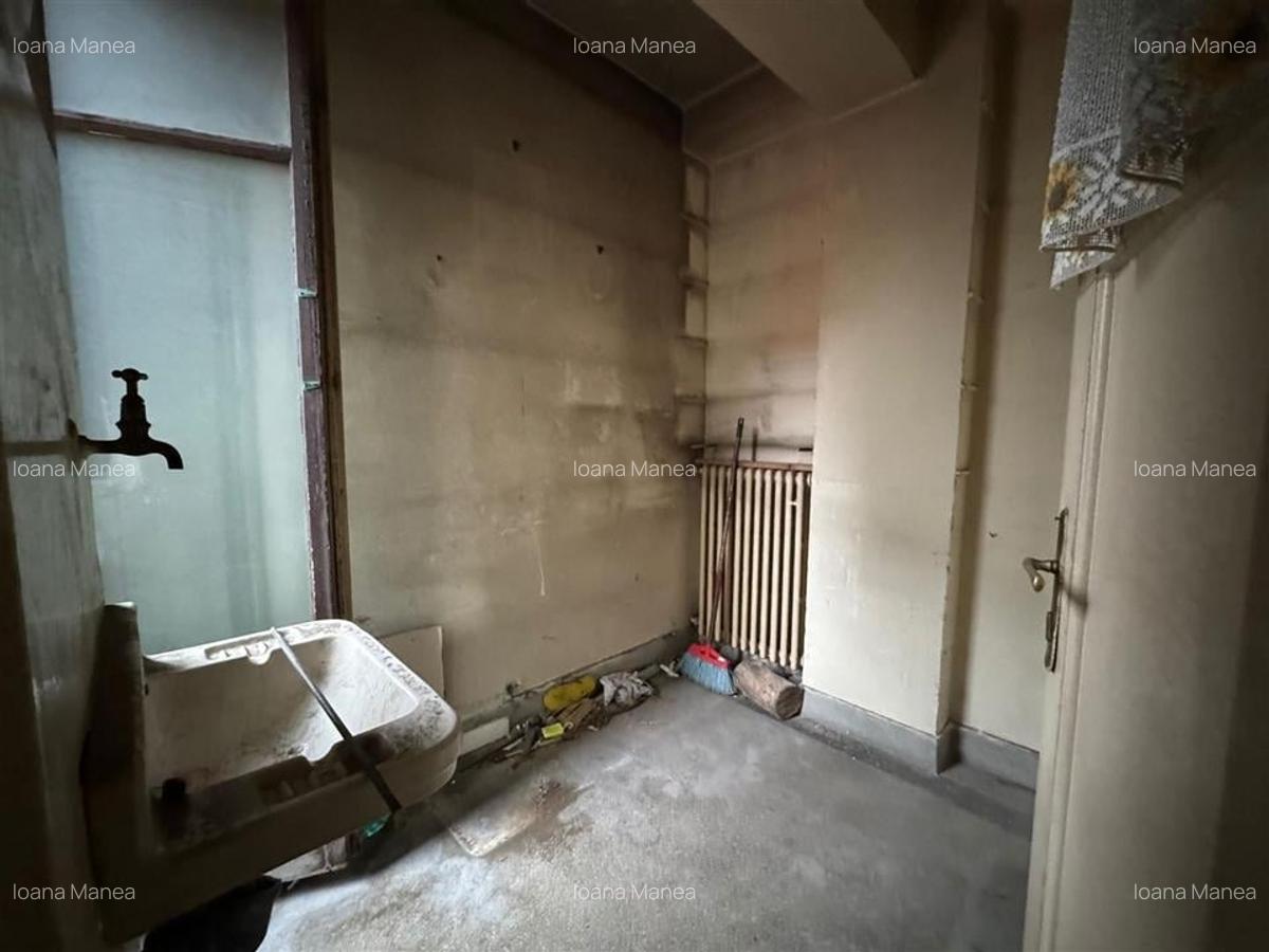 Vanzare apartament 3 camere | Victoriei | etaj 3/6 | interbelic, fara risc seism - 2