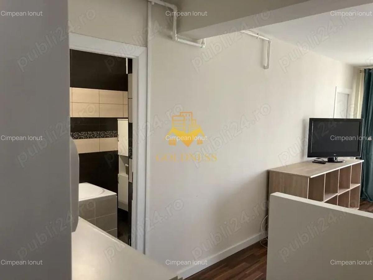 Garsonieră decomandată, mobilată în Plopilor - 4
