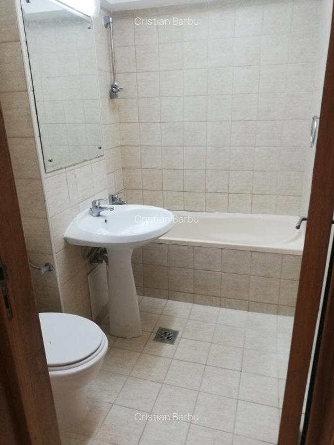 Apartament cu 4 camere decomandat în Unirii - 4