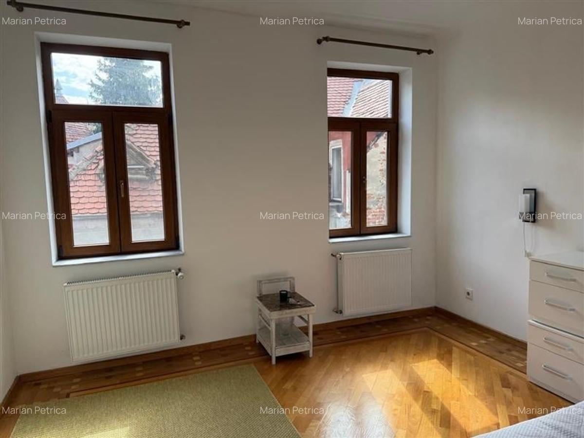 Apartament deosebit, in vila, situat pe Calea Mosilor - 3 Apartament deosebit, in vila, situat pe Calea Mosilor - 3