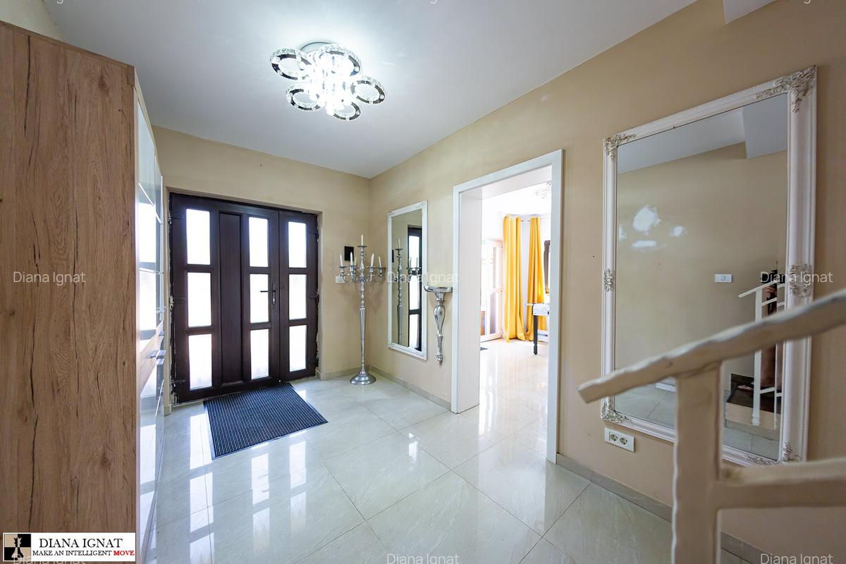 Casă cu 5 camere în Dumbrăvița - 2