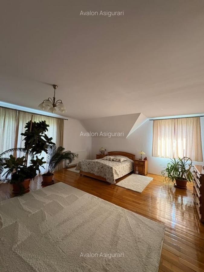 Vand/ schimb casa S+P+M - 8