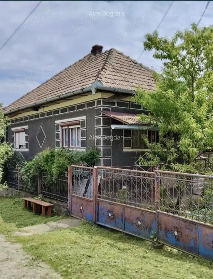 Gospodarie la tara 1300mp, 3 camere, baie, hol, gradina ! - 1