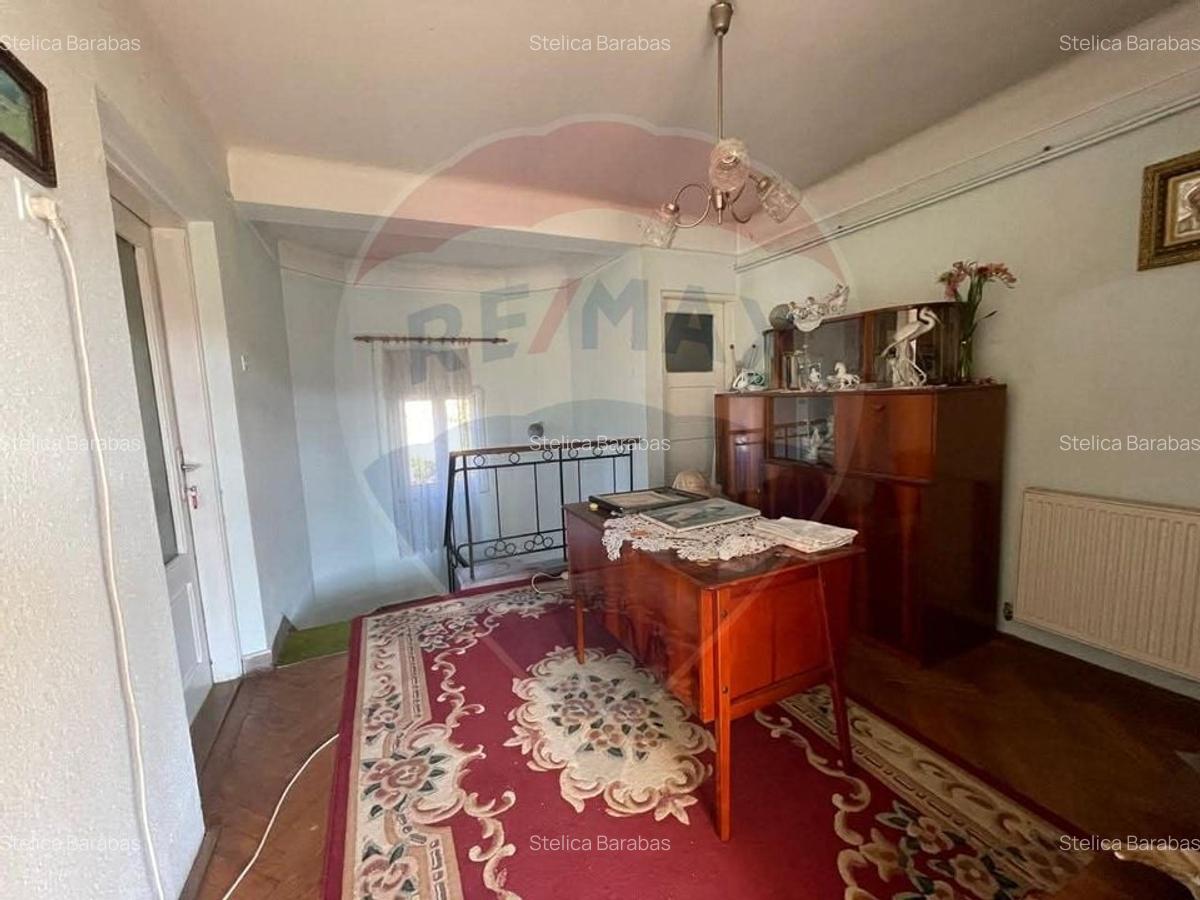 Casa / Vila spatioasa cu curte generoasa in Urlati - 8