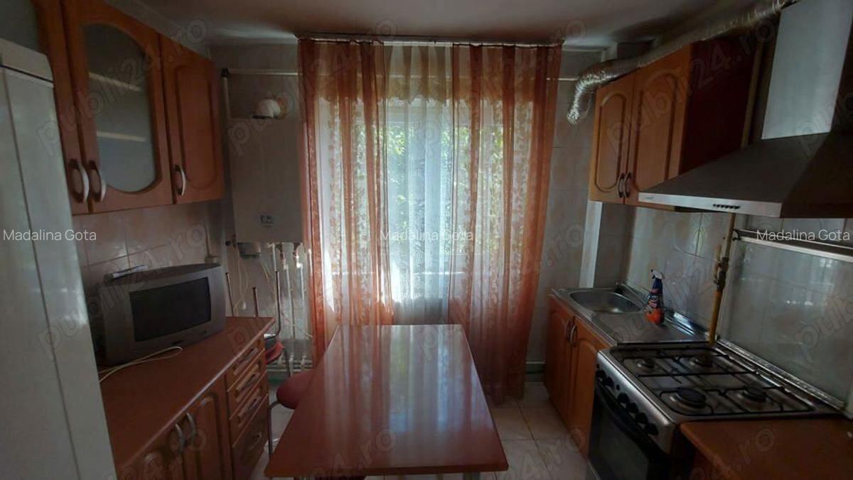Apartament 2 camere de vanzare - 2
