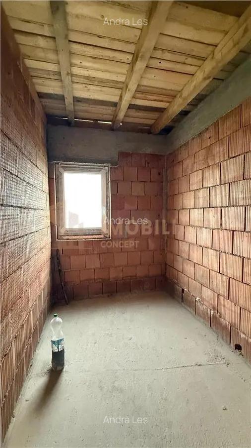 Casa pe un nivel la rosu, Mocira - 2