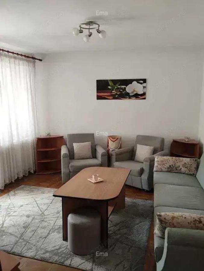 Apartament 3 camere Spitalul Judetean cu balcon spatios - 1