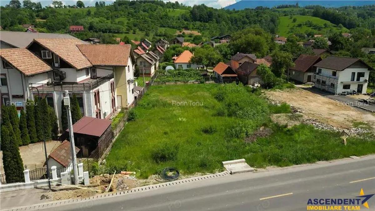 Intravilan, aria castelul Bran,utilitati,acces apreciabil: FILM! - 6