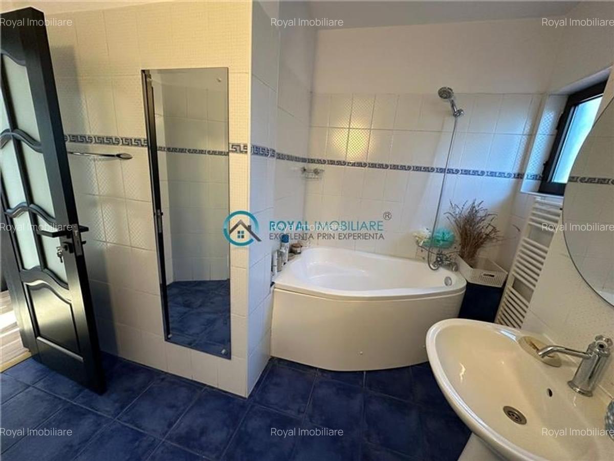 Royal Imobiliare - Vanzare Vila 5 camere , teren 800 mp,zona Sala Sporturilor - 18