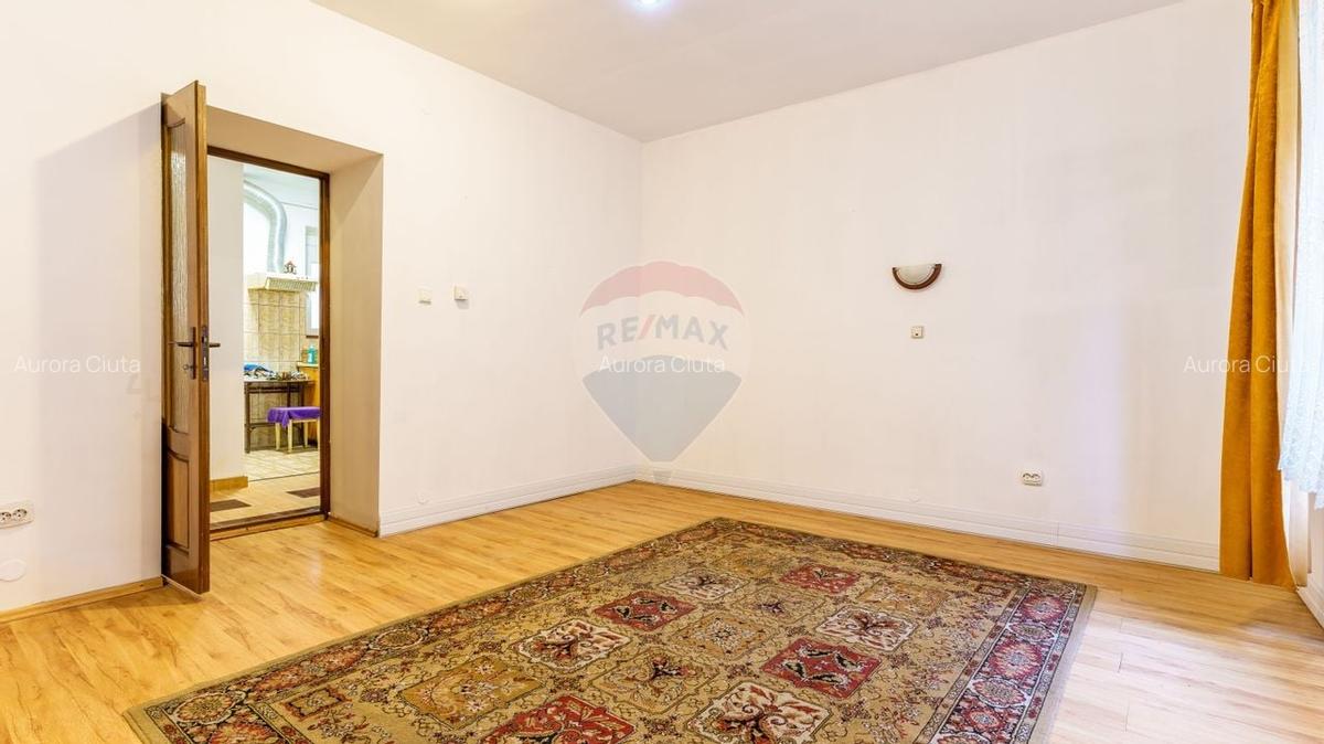 3 camere cu gradina, vila interbelica, Emil Racovita,Central,Comision0 - 6