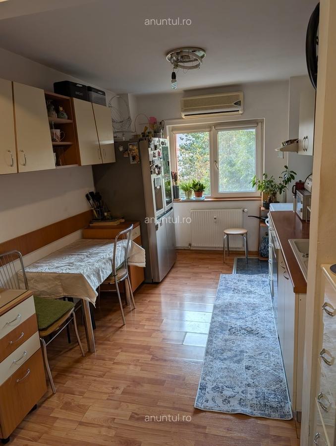 Calea Mosilor, 10 min. metrou Obor, apartament 4 camere transformat in 3 - 6