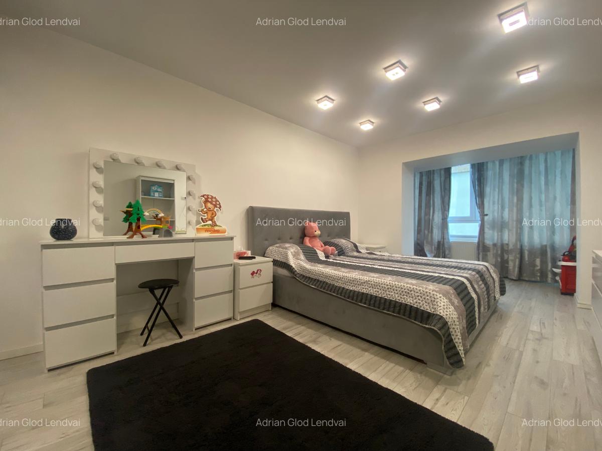 Închiriere apartament modern – 2 camere, Micro 12, Etaj 3 - 10