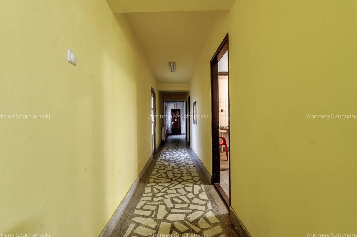 Clădire potrivită pentru proiecte educaționale sau de îngrijire - 5