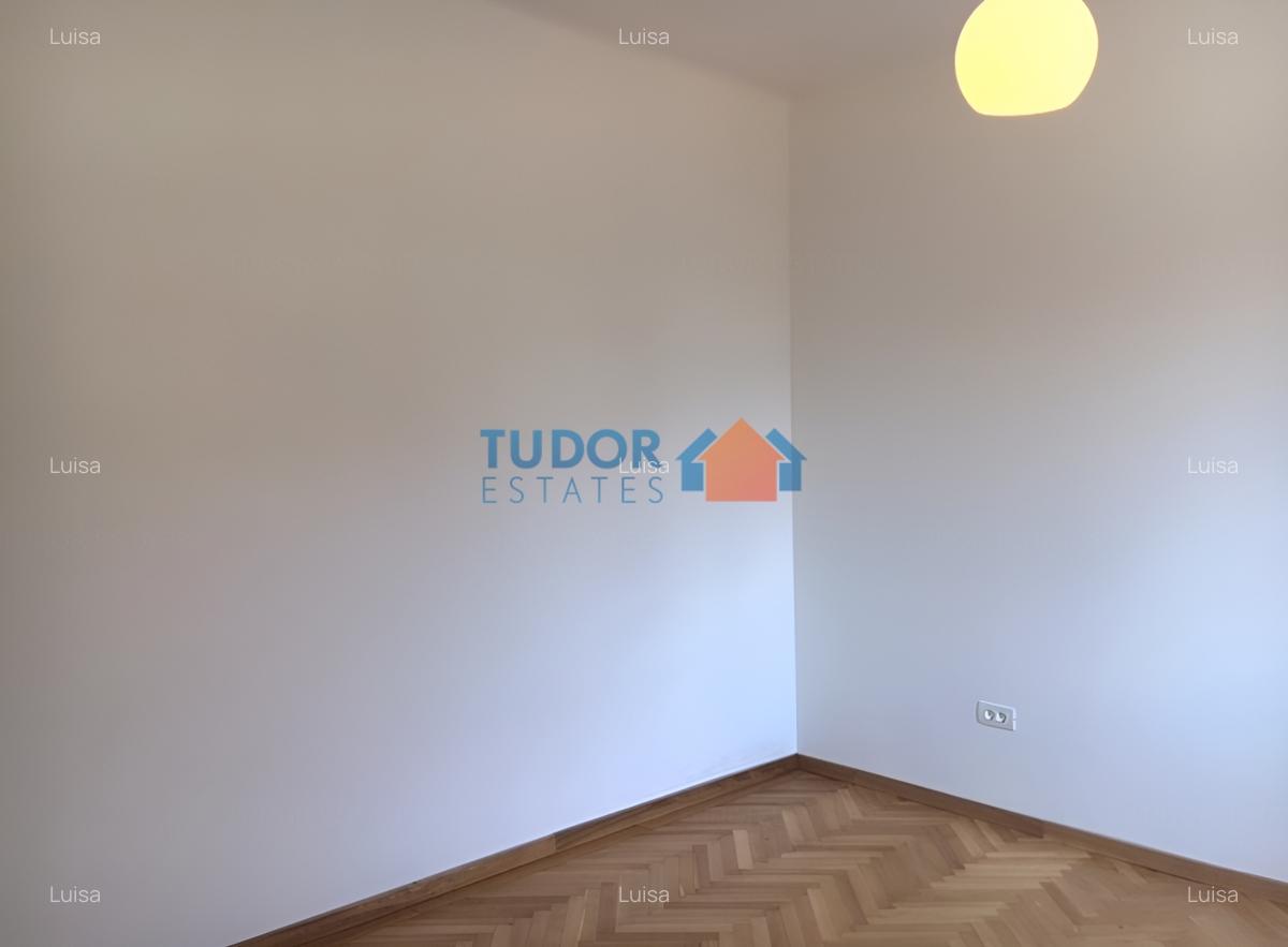 Vila iclasica cu o gradina superba - 8