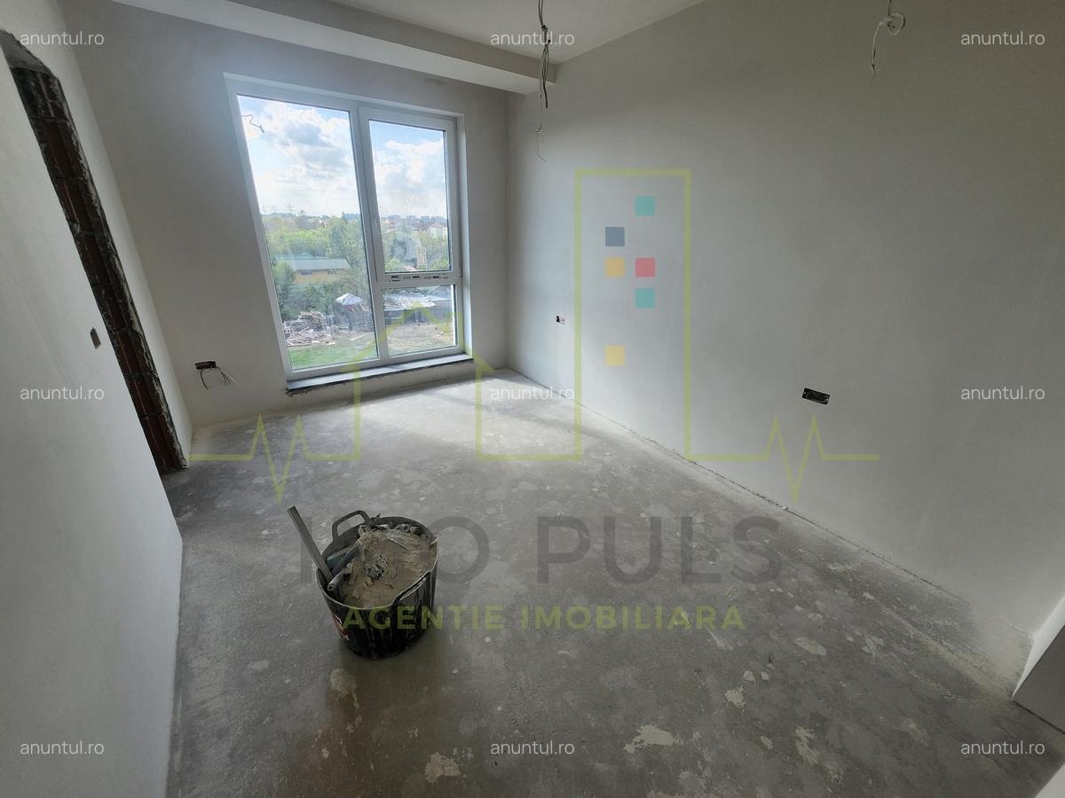 Trei Camere. 2 Bai. Terasa 21mp. Esso - Girocului - 4